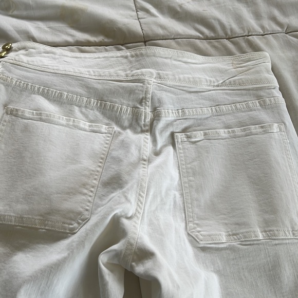 Frame white denim size 30 never worn! Cleaning out closet😊 - Picture 3 of 5